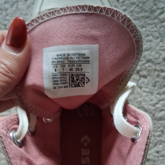 Converse High-Top Sneakers in Beige and White - Picture 2 of 5